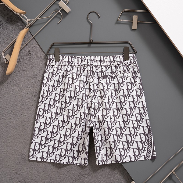 ブランドハーフパンツ背面デザイン